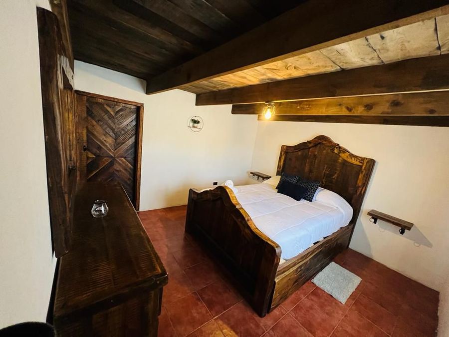 Habitación con cama queen